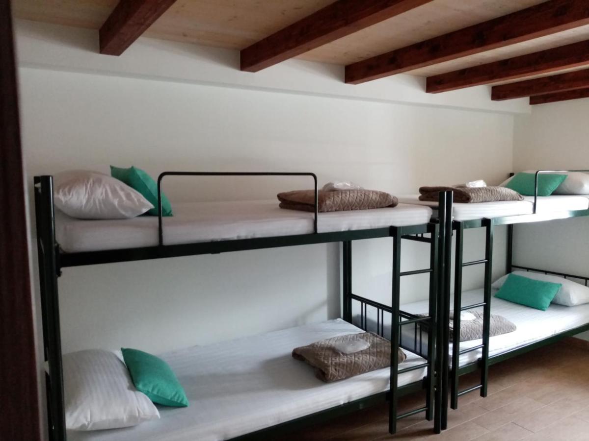 Albergue Oasis ساريا المظهر الخارجي الصورة